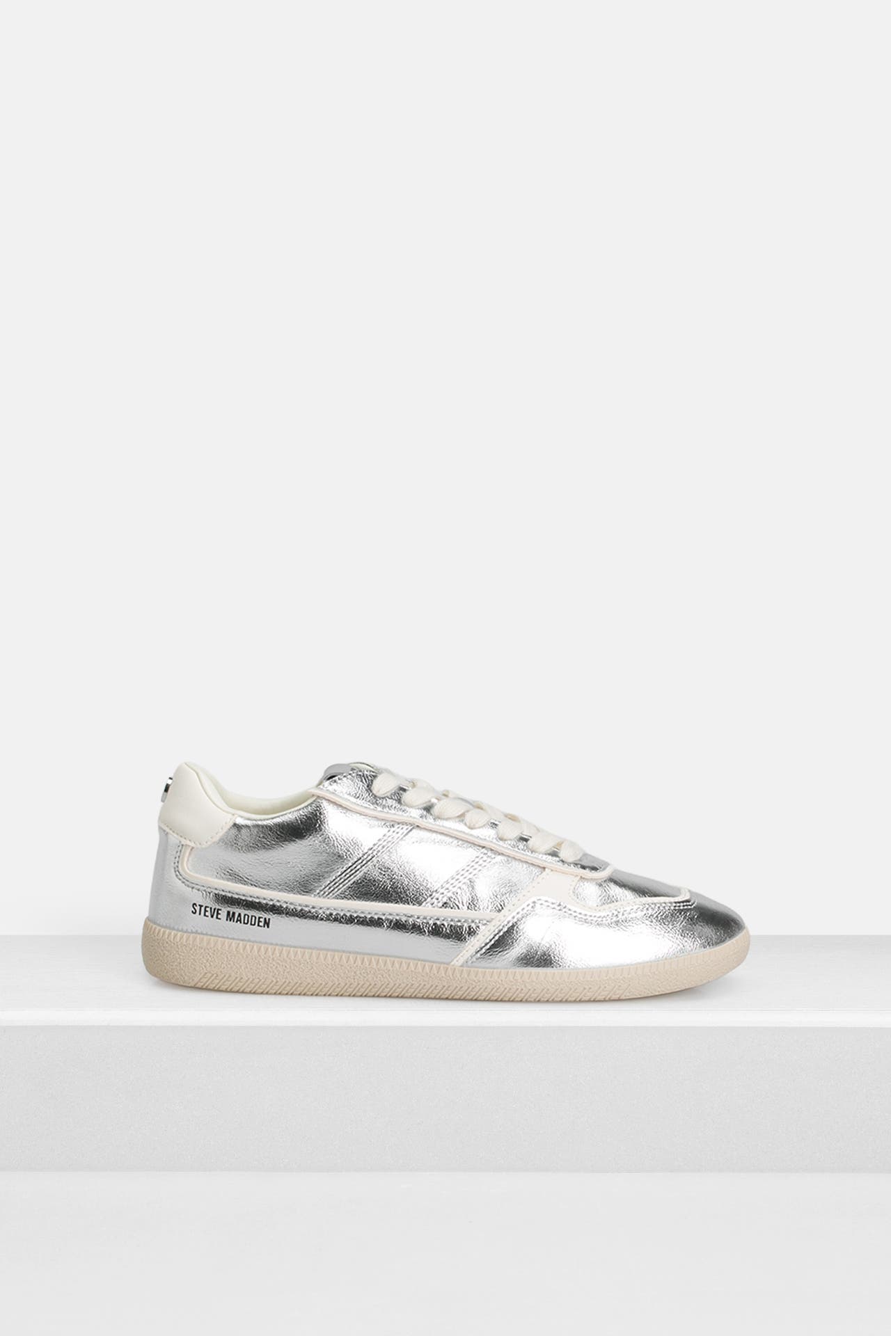 STEVE MADDEN Sneaker 'August-2' silber, Bild 1