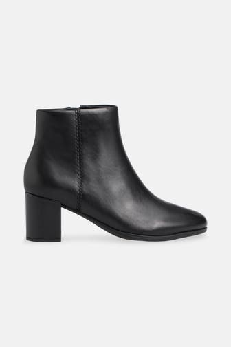 CLARKS Stiefeletten 'Freva' schwarz