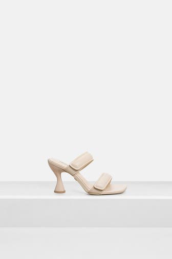 LOLA CRUZ Leder-Sandaletten 'Treviso' beige