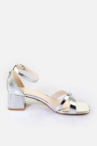 BUFFALO Sandaletten 'Carrie Cross' silber