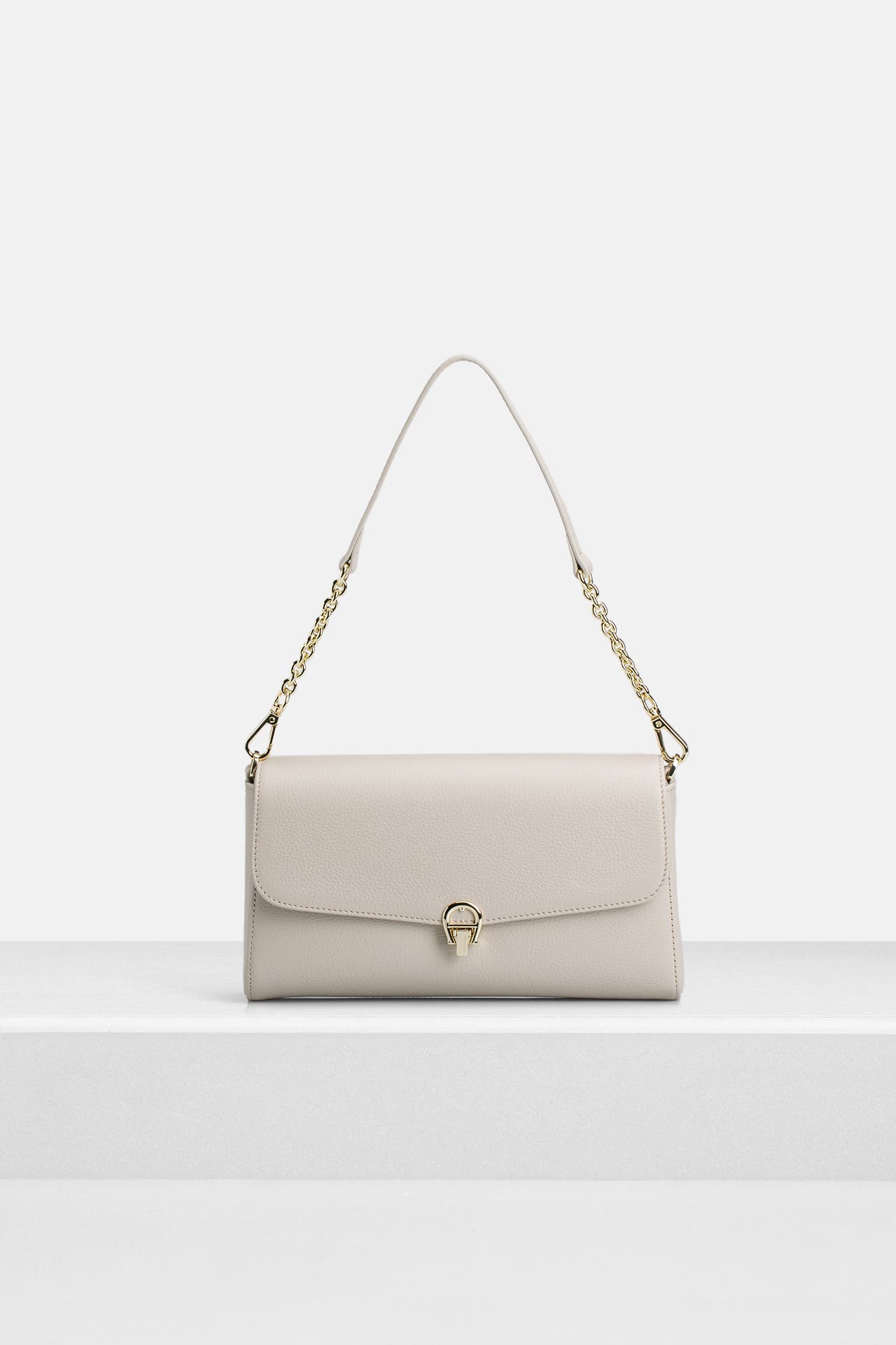 AIGNER Schultertasche 'Victoria' hellgrau, Bild 1