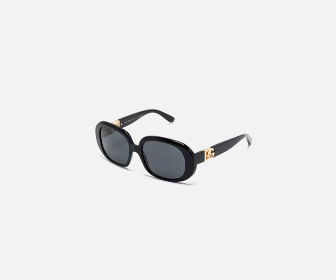 Sunglass Hut