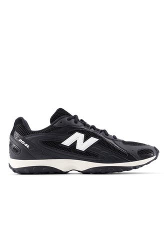 NEW BALANCE Sneaker 'U204' schwarz