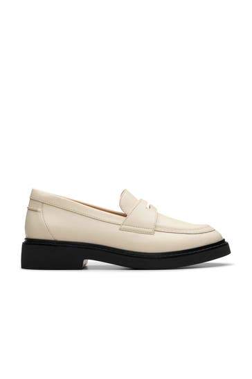 CLARKS Loafer creme Regular Fit