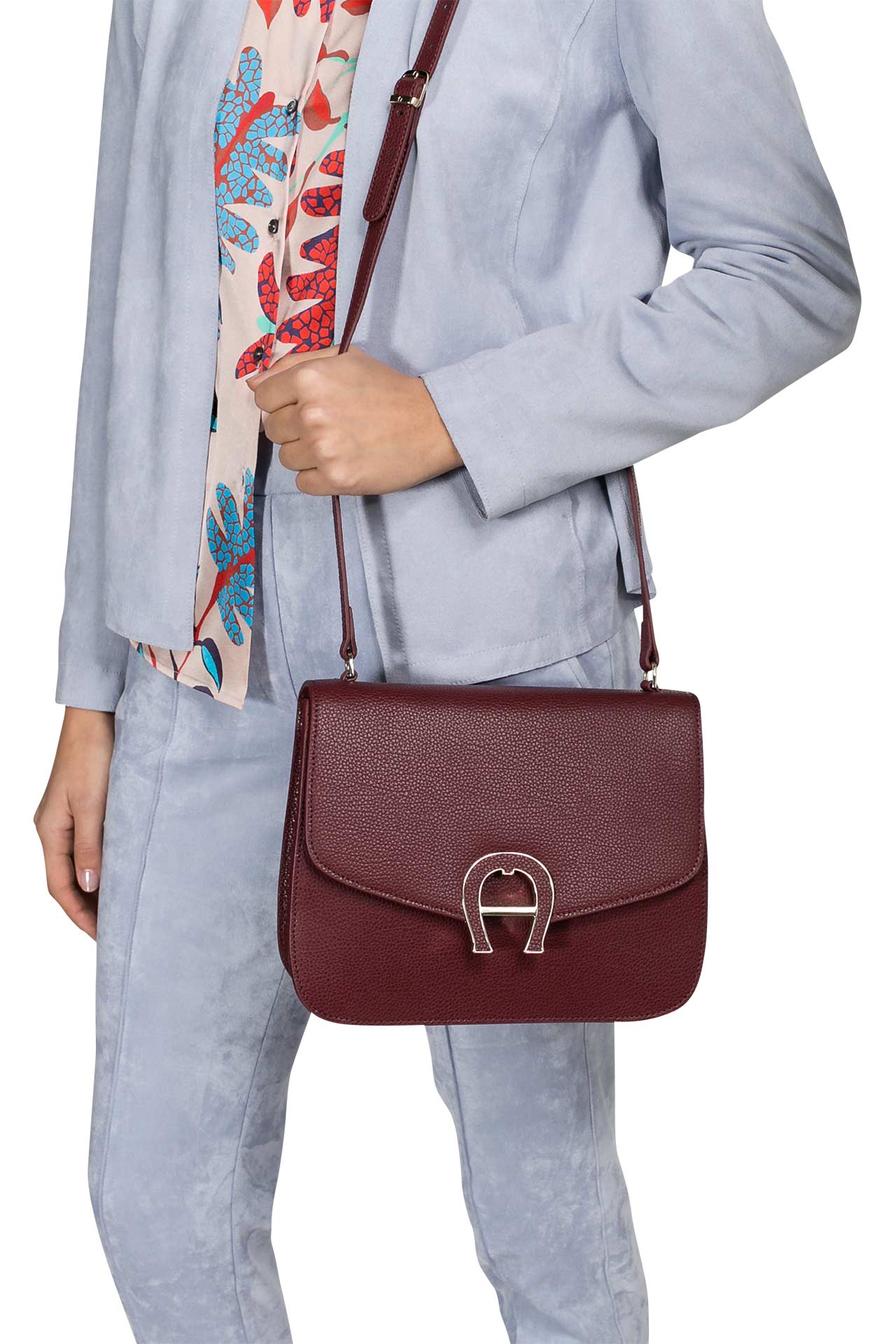 AIGNER Umhangetasche Pina gunstig online kaufen Outletcity