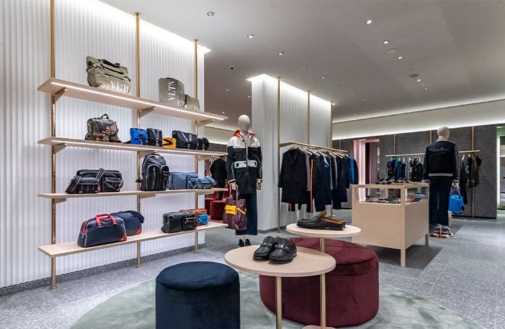 Valentino OUTLET in Germany Â» Sale up to 70% off | OUTLETCITY METZINGEN