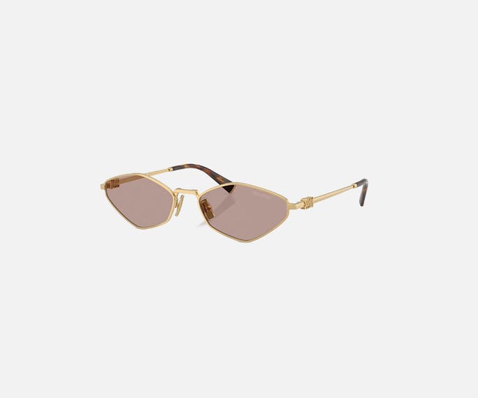 Sunglass Hut & Oakley Sample Sale
