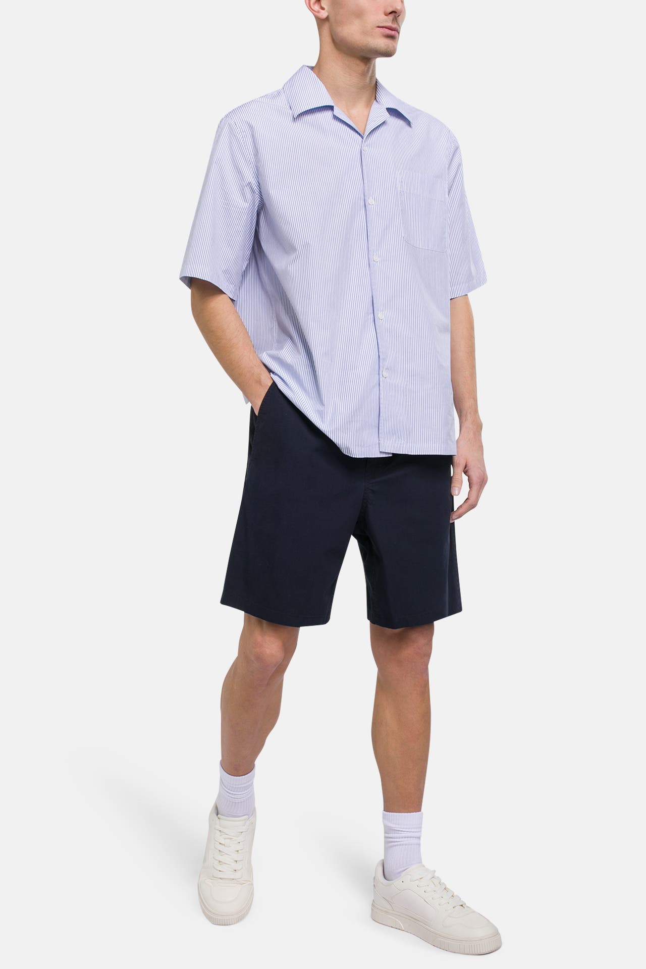 A.P.C. Chino-Shorts dunkelblau, Bild 1