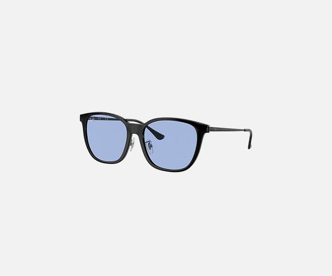 Sunglass Hut