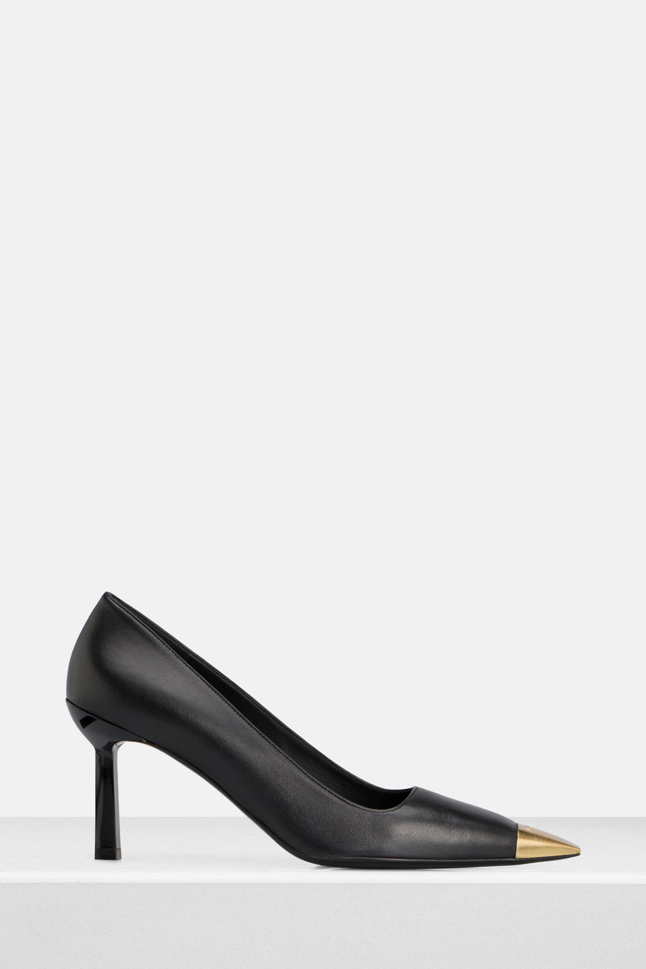 FERRAGAMO Pumps 'Amber 70 Agnello' schwarz, Bild 1