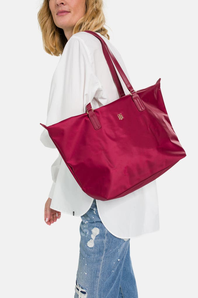 Tommy Hilfiger Shopper Sale