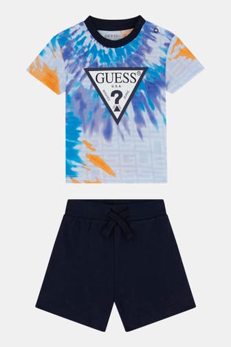 GUESS Set: T-Shirt und Shorts