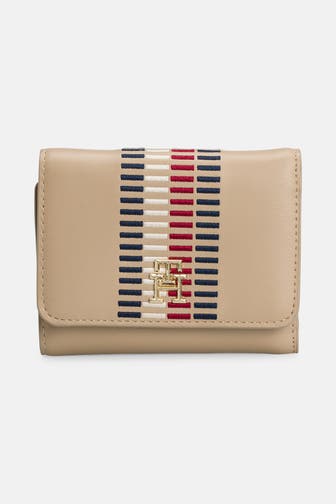 TOMMY HILFIGER Geldbörse 'Chic' greige