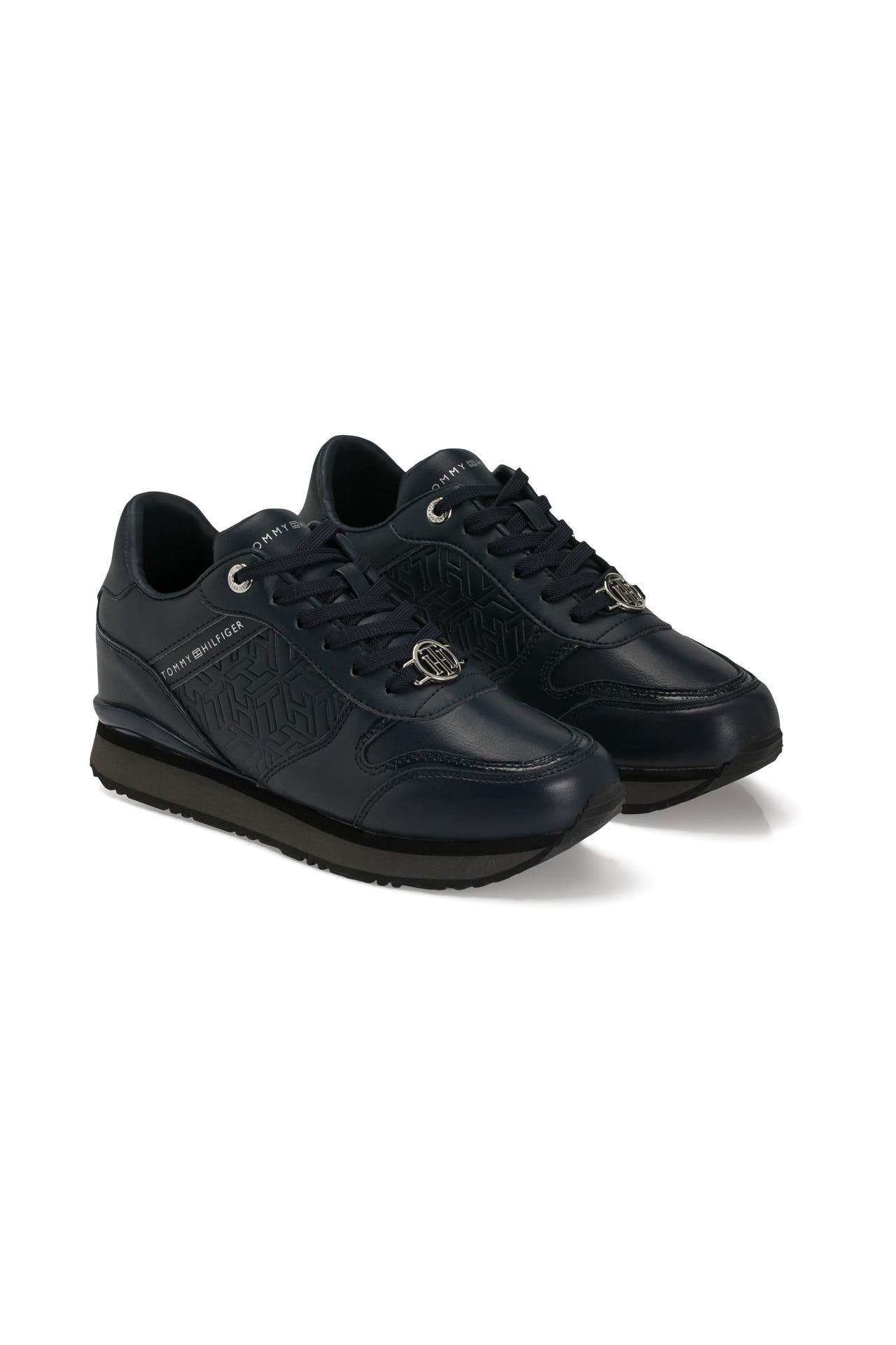 Tommy hilfiger deals sady sneakers