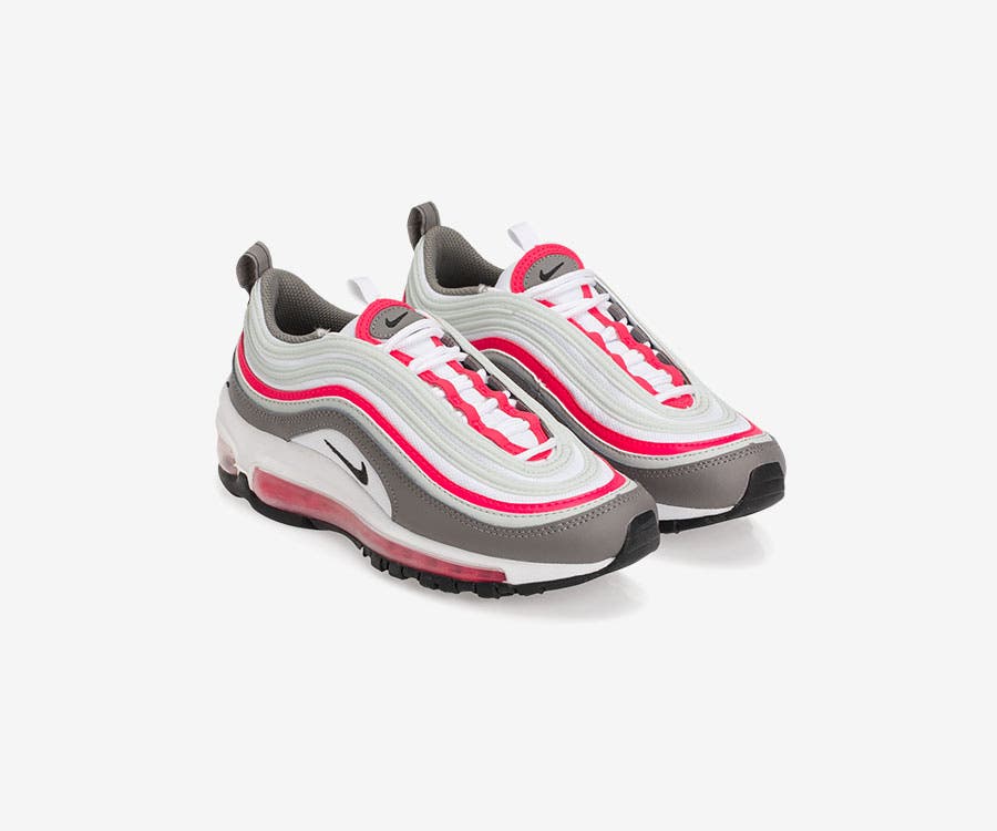 Additional offers from the brand Nike 221129-nike-angebote-900x750px-4.jpg
