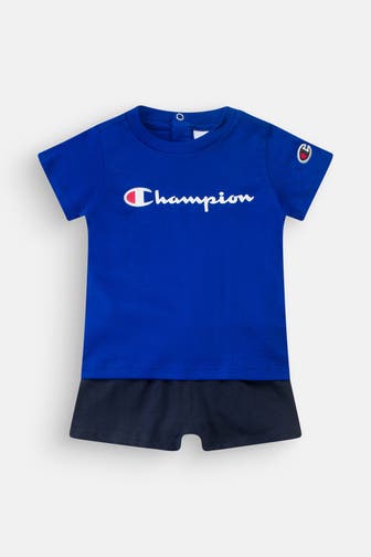 CHAMPION Set: T-Shirt und Shorts