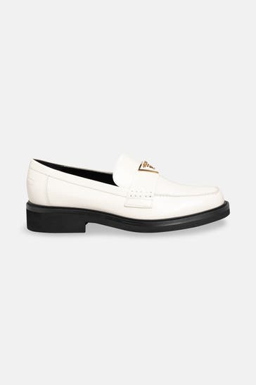 GUESS Loafer 'Shatha' ecru