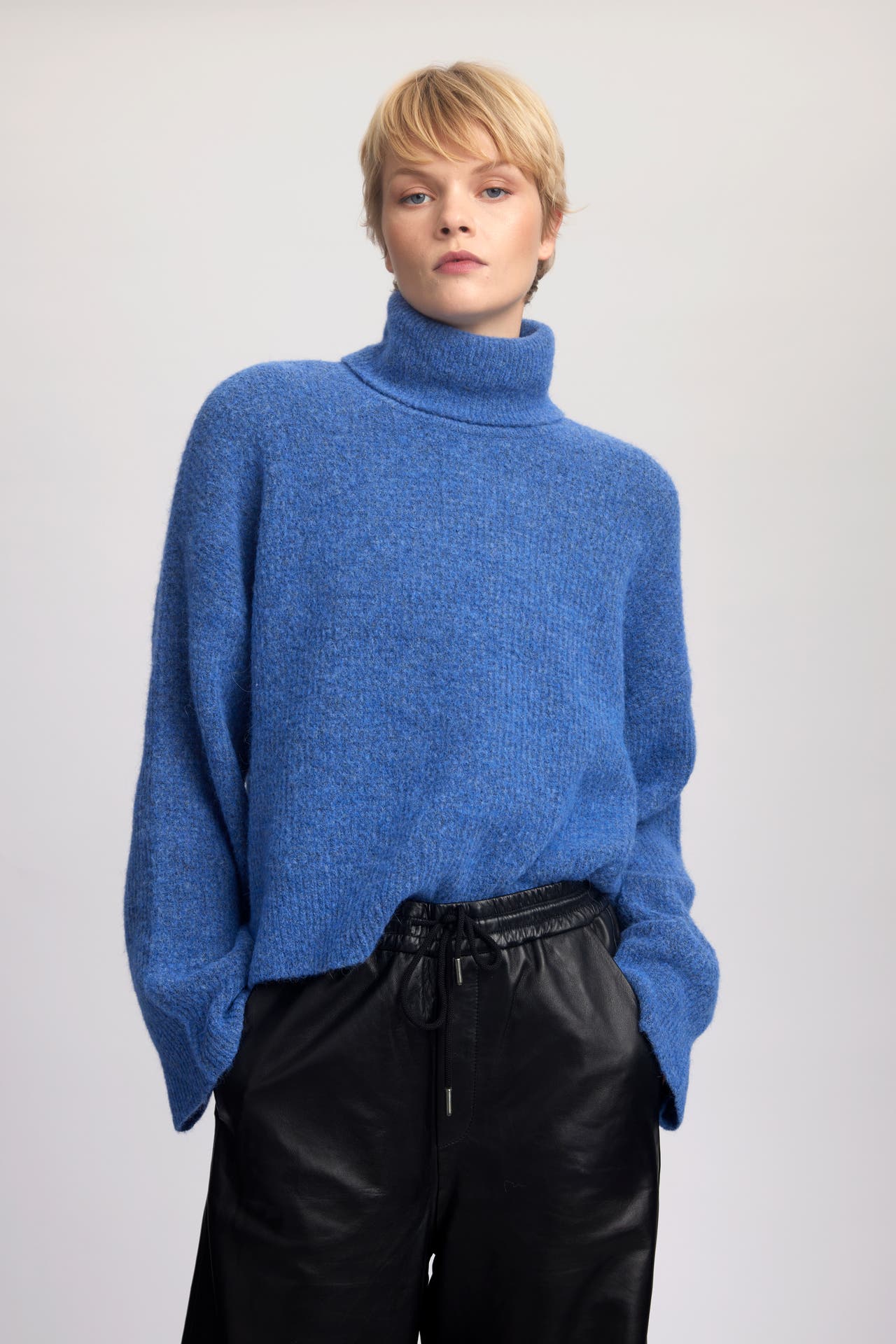 GESTUZ Wollmix-Pullover blau, Bild 1