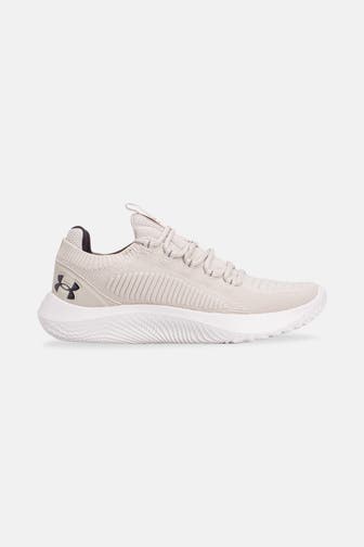 UNDER ARMOUR Trainingsschuhe 'Dynamic' beige