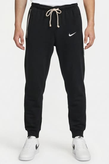 NIKE - Sweatpants schwarz