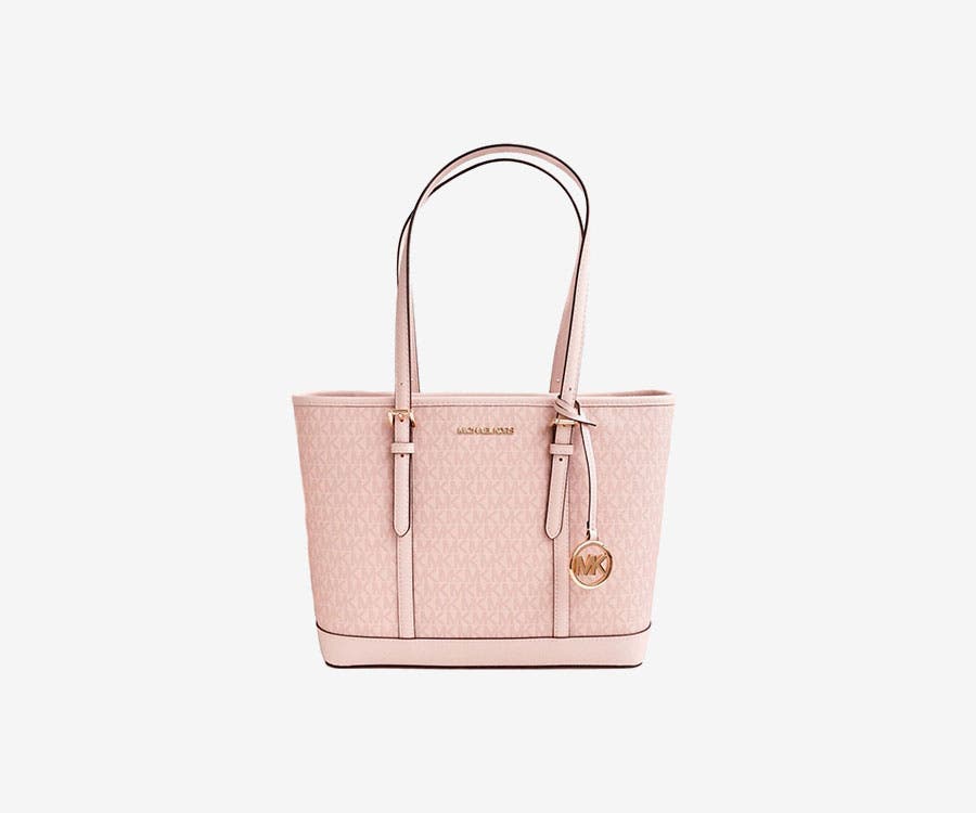 Autres offres de la marque Michael Kors 230202-michael-kors-angebote-900x750px-5.jpg