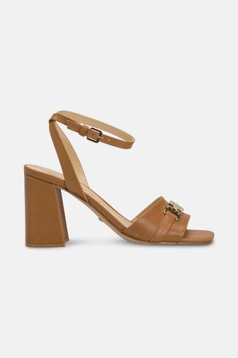 GUESS Sandaletten cognac