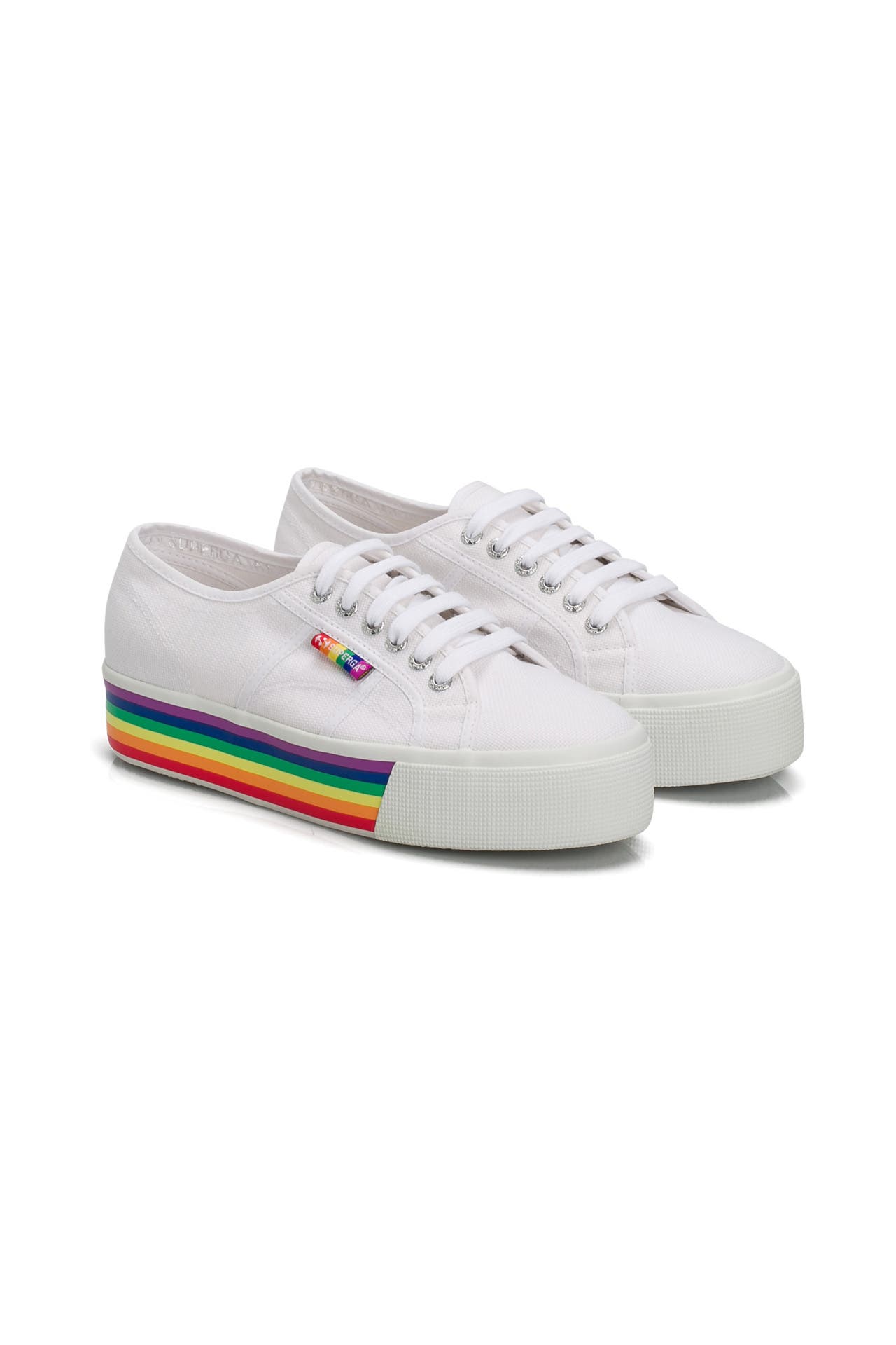 Superga best sale plateau weiss