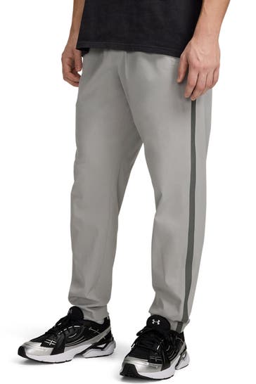 UNDER ARMOUR Light grey trousers