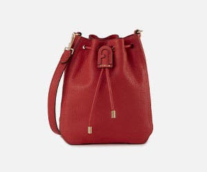 عروض أخرى خاصة بالماركة Furla 220427-furla-angebote-300x250px-4.jpg