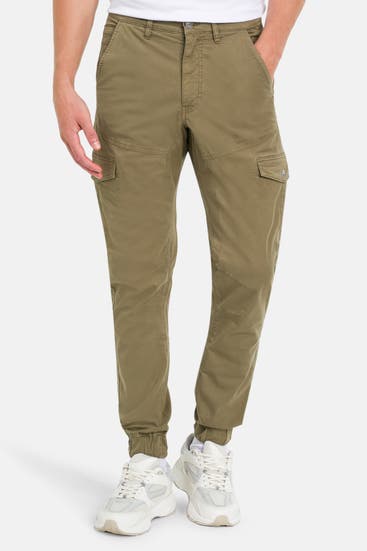 GUESS - Cargohose 'New Kombat' khaki